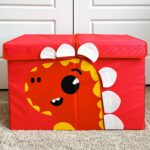 Cutie depozitare, pliabila, capac si manere, 63x41x33 cm, material textil, design Dino XL, rosie
